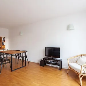 Spacious 1br | Near City Center & Baby-friendly! Appartement Lyon